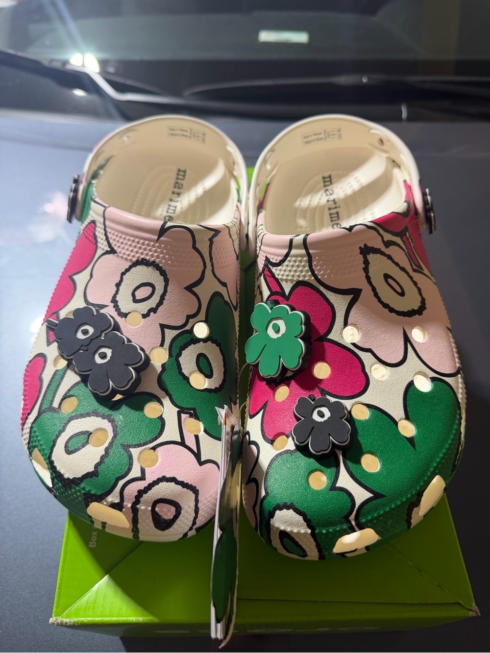 “New” Crocs MARIMEKKO Classic Clog sizeM9/W11